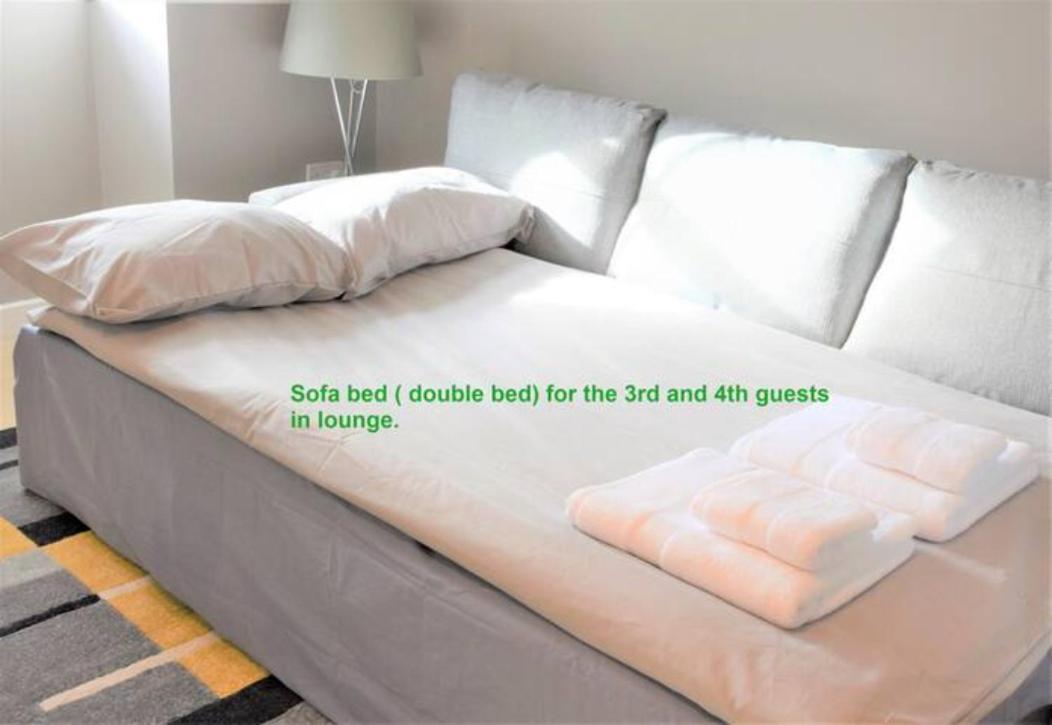 Bard's Nest, Crucible Apartment, Free Private Parking, 3 Mins Walk To Birthplace Apartment *